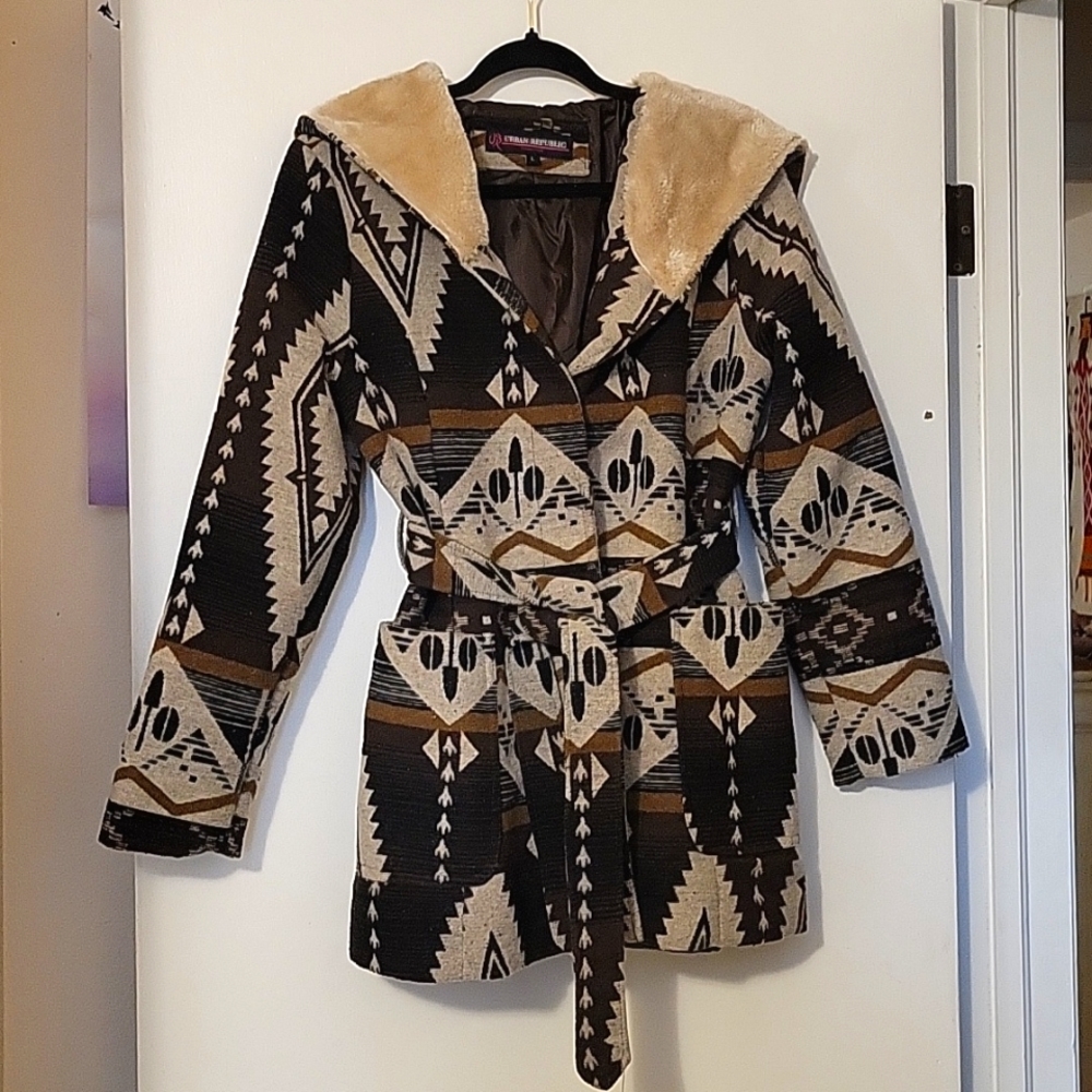 Aztec Print Coat L
